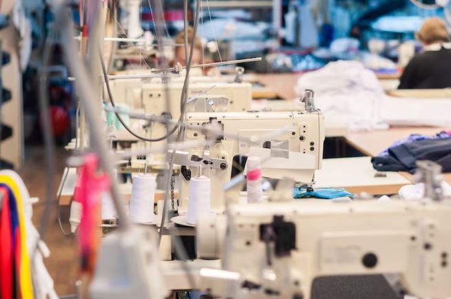 pabrik dalam industri garmen