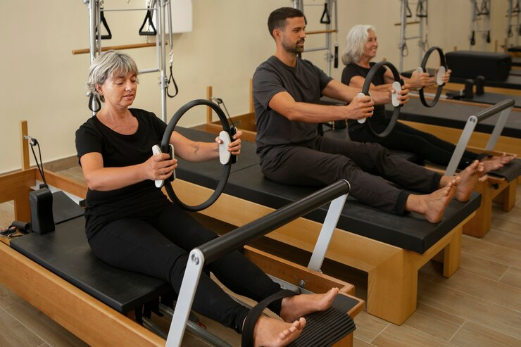 Pakaian Regular Fit untuk pilates